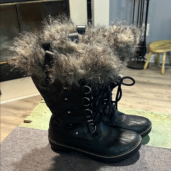 Sorel Black Faux Fur Waterproof Snow Boots Women’s Size 6 Winter Warm - Picture 2 of 6
